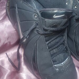 Nike Zoom Basketball Shoes Black Green Men's Size 7.5 Atlethic Sneakers